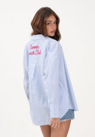 ONLY Camicia a manica lunga azzurra e bianca da donna con motivo a righe e ricamo sul retro 15375491 BRBL ONLY 