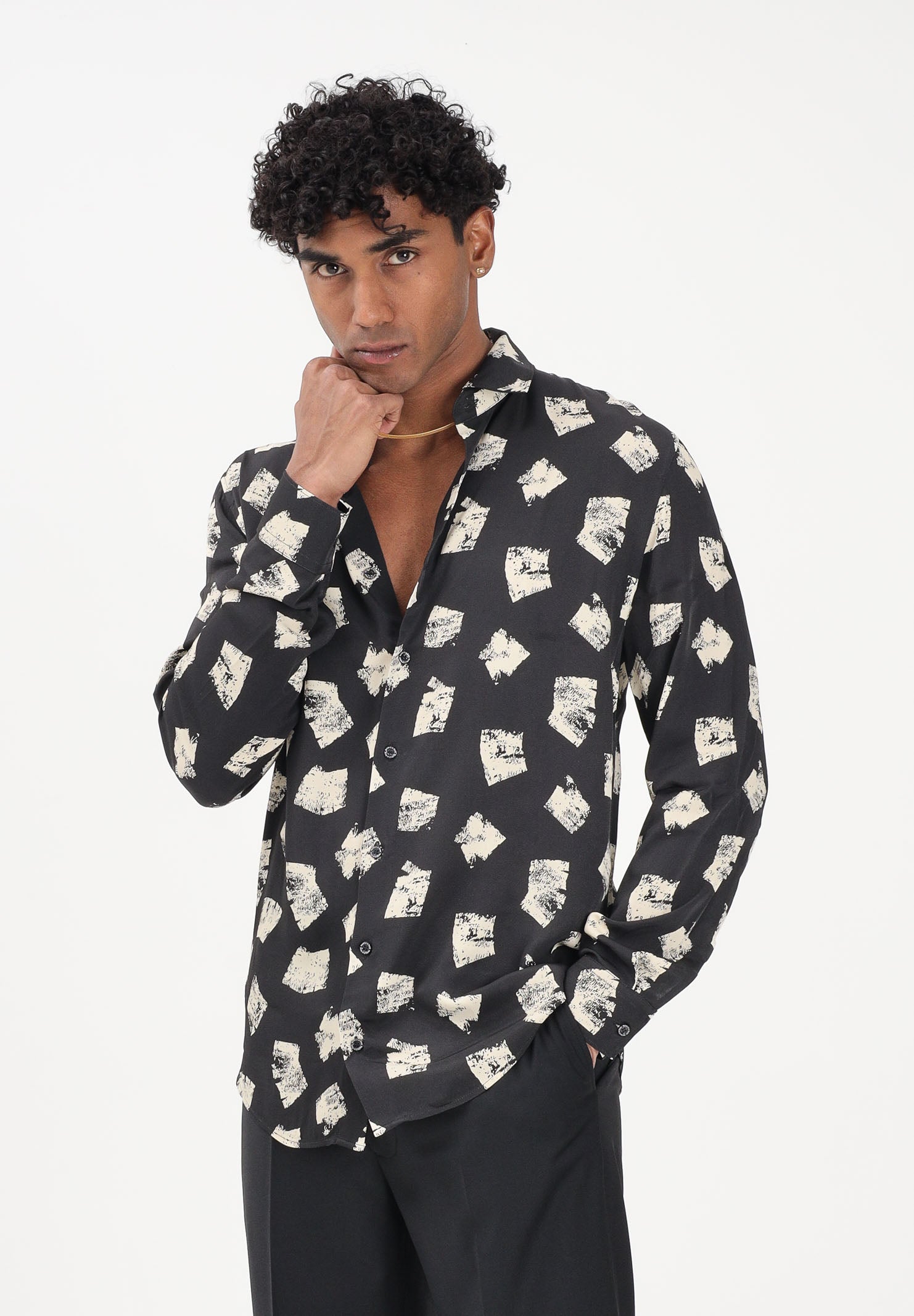 PATRIZIA PEPE Camicia a manica lunga nera da uomo con stampa grafica 5C0310A093 FG79 PATRIZIA PEPE 