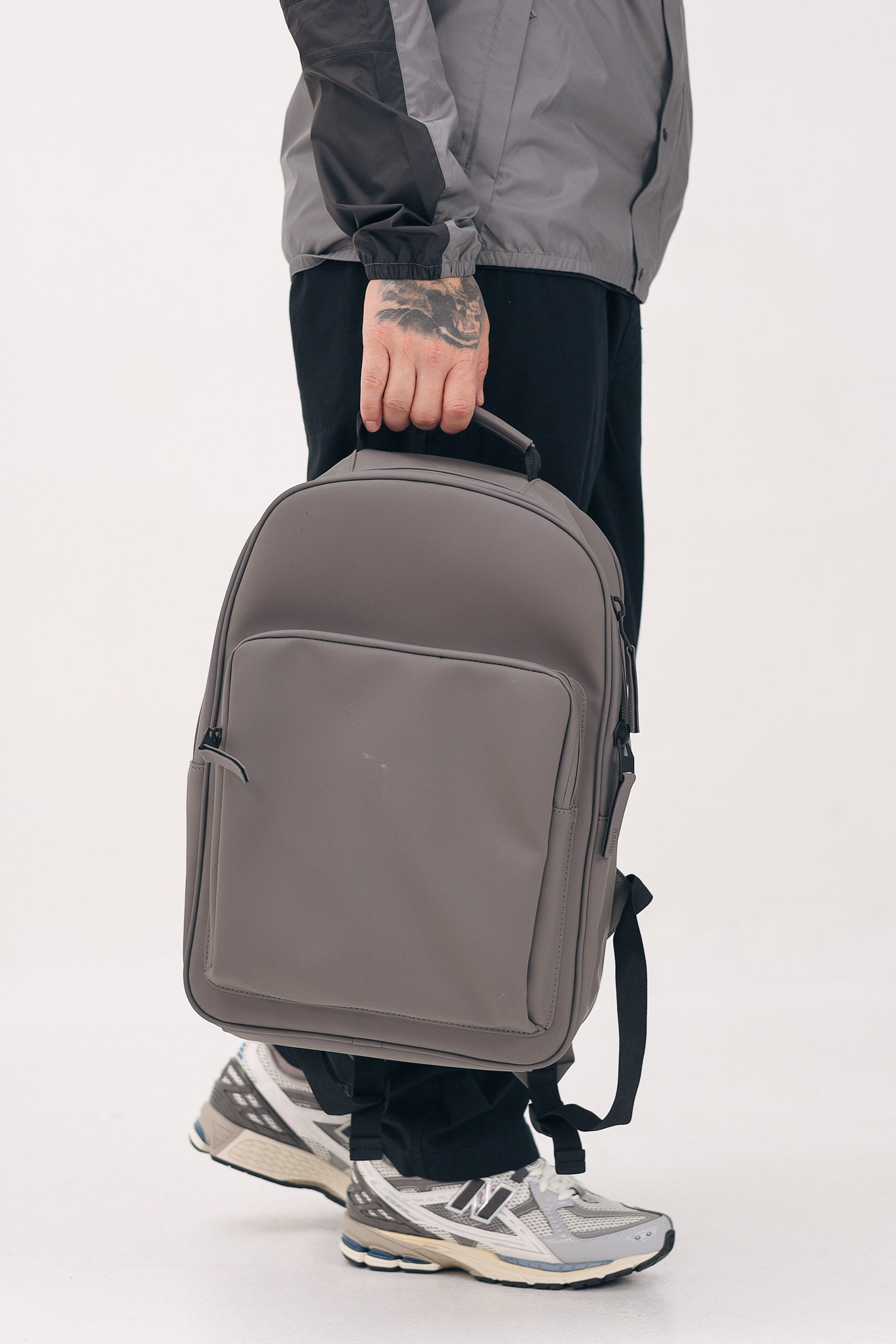 Zaino Book Daypack Large grigio per uomo e donna RA13680 GRY RAINS 