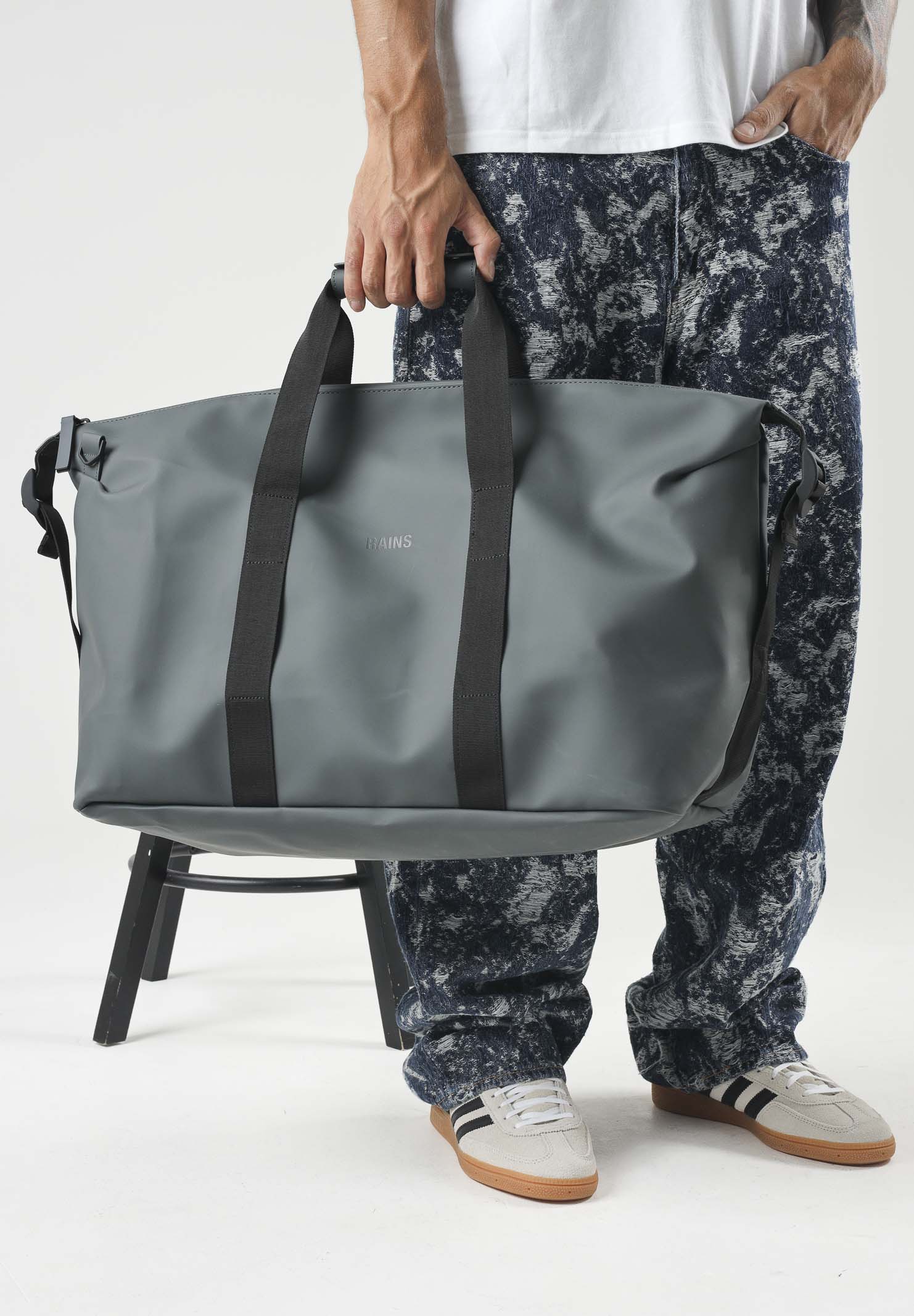 RAINS Borsone Hilo Weekend grigio per uomo e donna RA1420 DAGR RAINS 