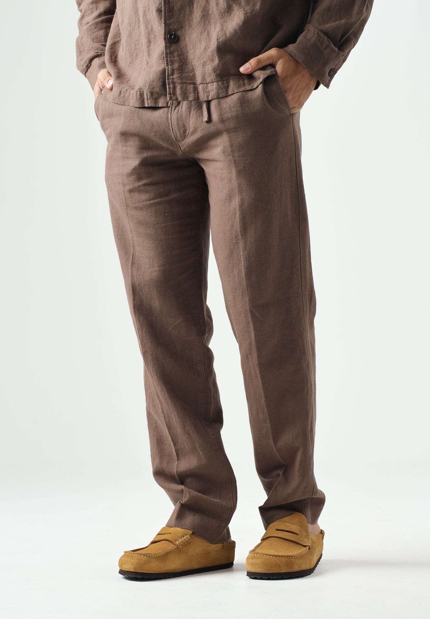 SELECTED HOMME Pantaloni LEROY Chocolate Marrone da uomo con linea dritta. 16096224 CH SELECTED HOMME 