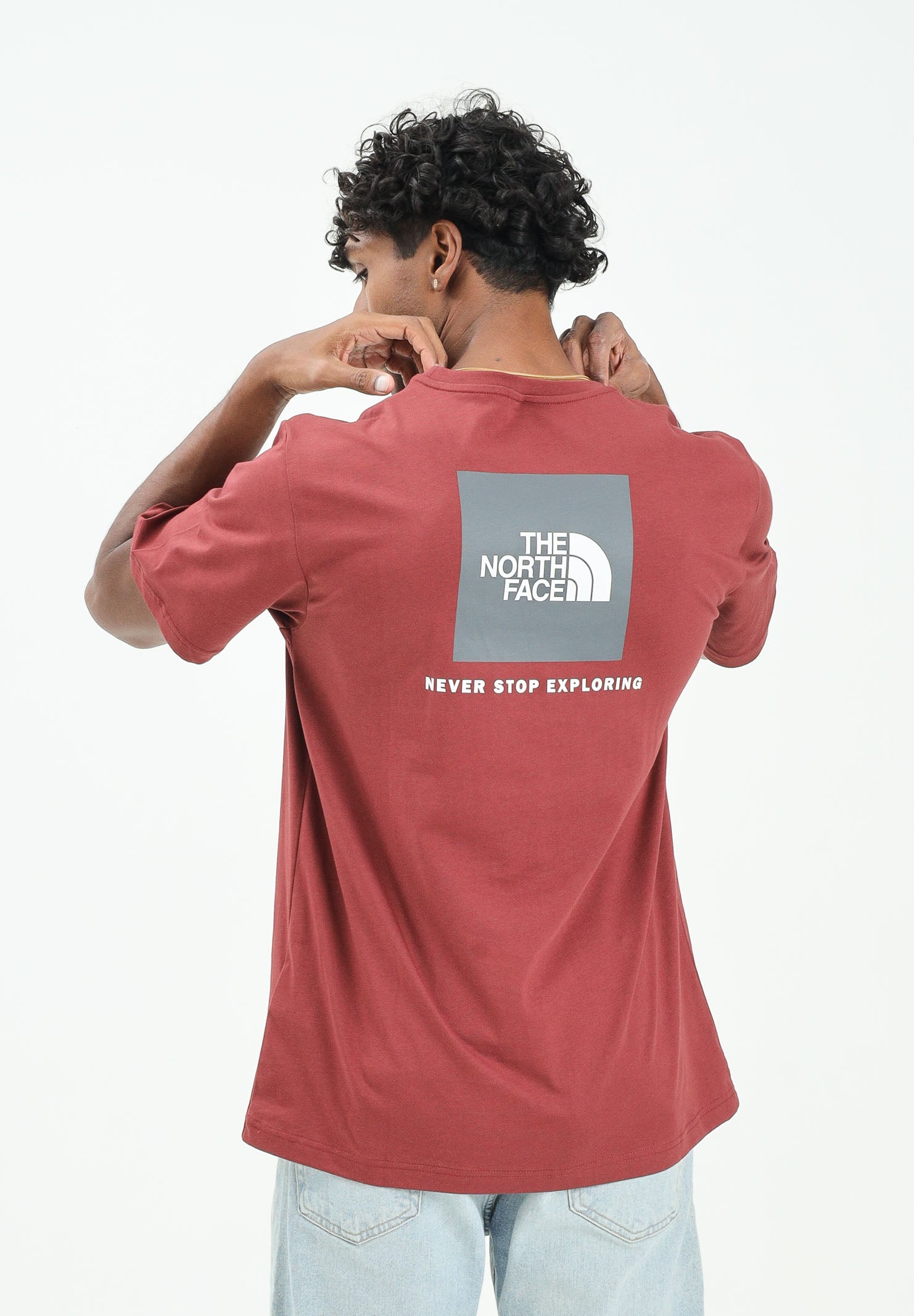 THE NORTH FACE T-shirt a manica corta NSE Reflective Box bordeaux da uomo NF0A87NPDO31 . THE NORTH FACE 