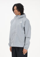 THE NORTH FACE Giacca a vento Quest DryVent™ grigia da uomo NF0A8G0RH5F1 . THE NORTH FACE 