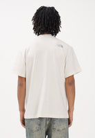 THE NORTH FACE T-shirt a manica corta Logo Twist Relaxed panna da uomo NF0A8GQVQLI1 . THE NORTH FACE 