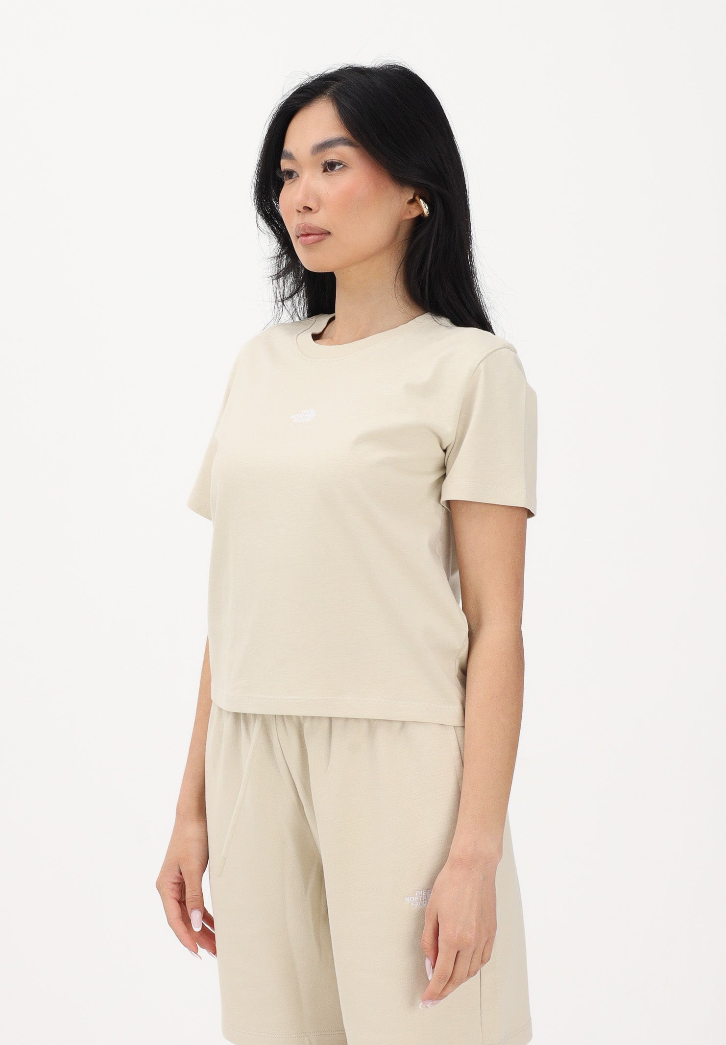 THE NORTH FACE T-shirt a manica corta Essential Regular Cutie beige da donna NF0A8GR1DOM1 . THE NORTH FACE 
