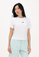 THE NORTH FACE T-shirt a manica corta Essential Regular Cutie bianca da donna NF0A8GR1FN41 . THE NORTH FACE 