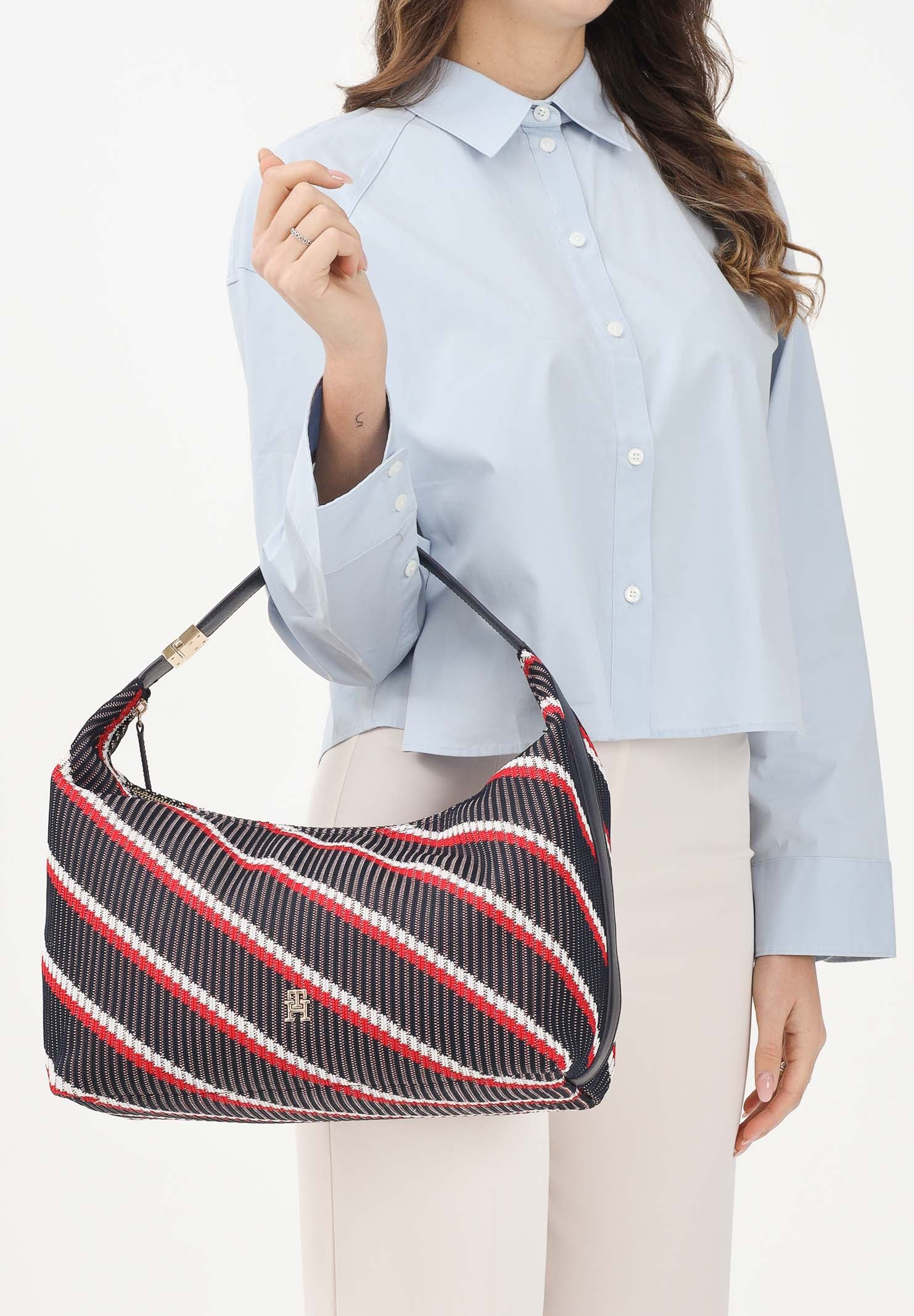 TOMMY HILFIGER Borsa hobo iconica in maglia blu rossa e bianca da donna AW0AW18166 0GY TOMMY HILFIGER 