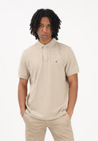 TOMMY HILFIGER Polo a manica corta beige da uomo con logo MW0MW17770 RBT TOMMY HILFIGER 