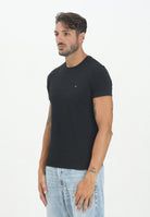 TOMMY HILFIGER T-shirt a manica corta TH Flex nera da uomo MW0MW27539BDS . TOMMY HILFIGER 