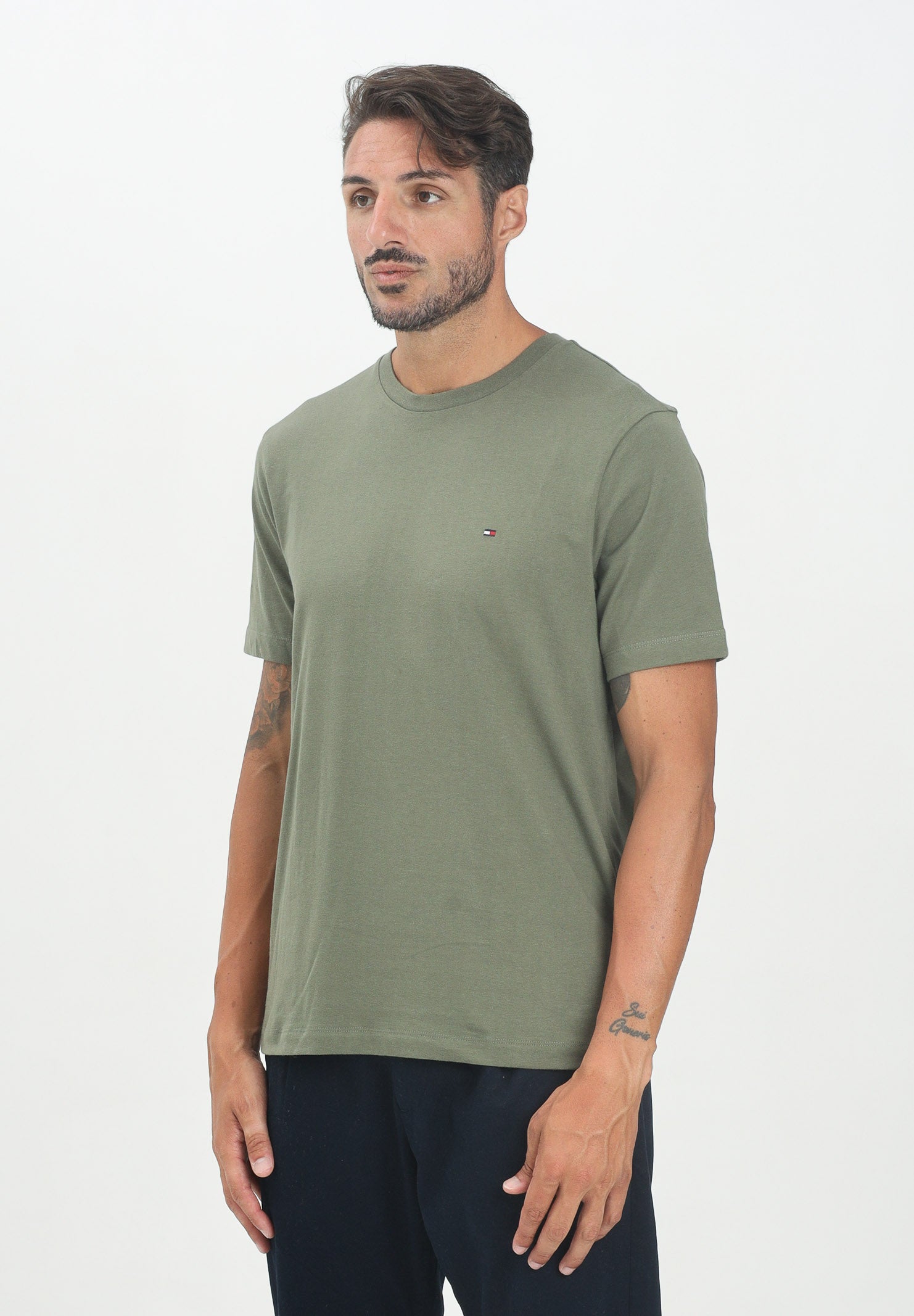TOMMY HILFIGER T-shirt a manica corta verde da uomo con logo MW0MW39995PLI . TOMMY HILFIGER 