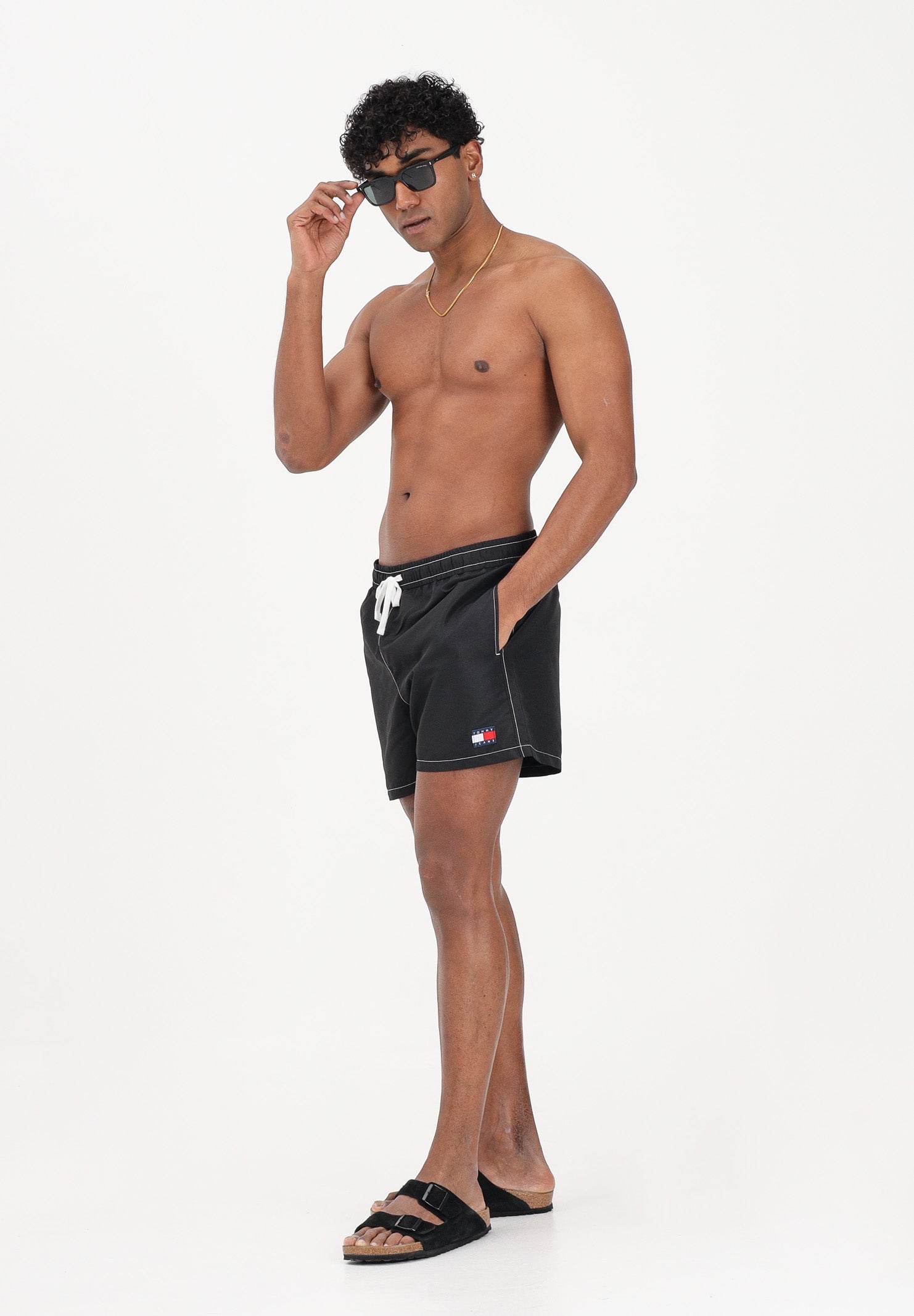 TOMMY HILFIGER Shorts mare nero da uomo con logo UM0UM03852 BDS TOMMY HILFIGER 