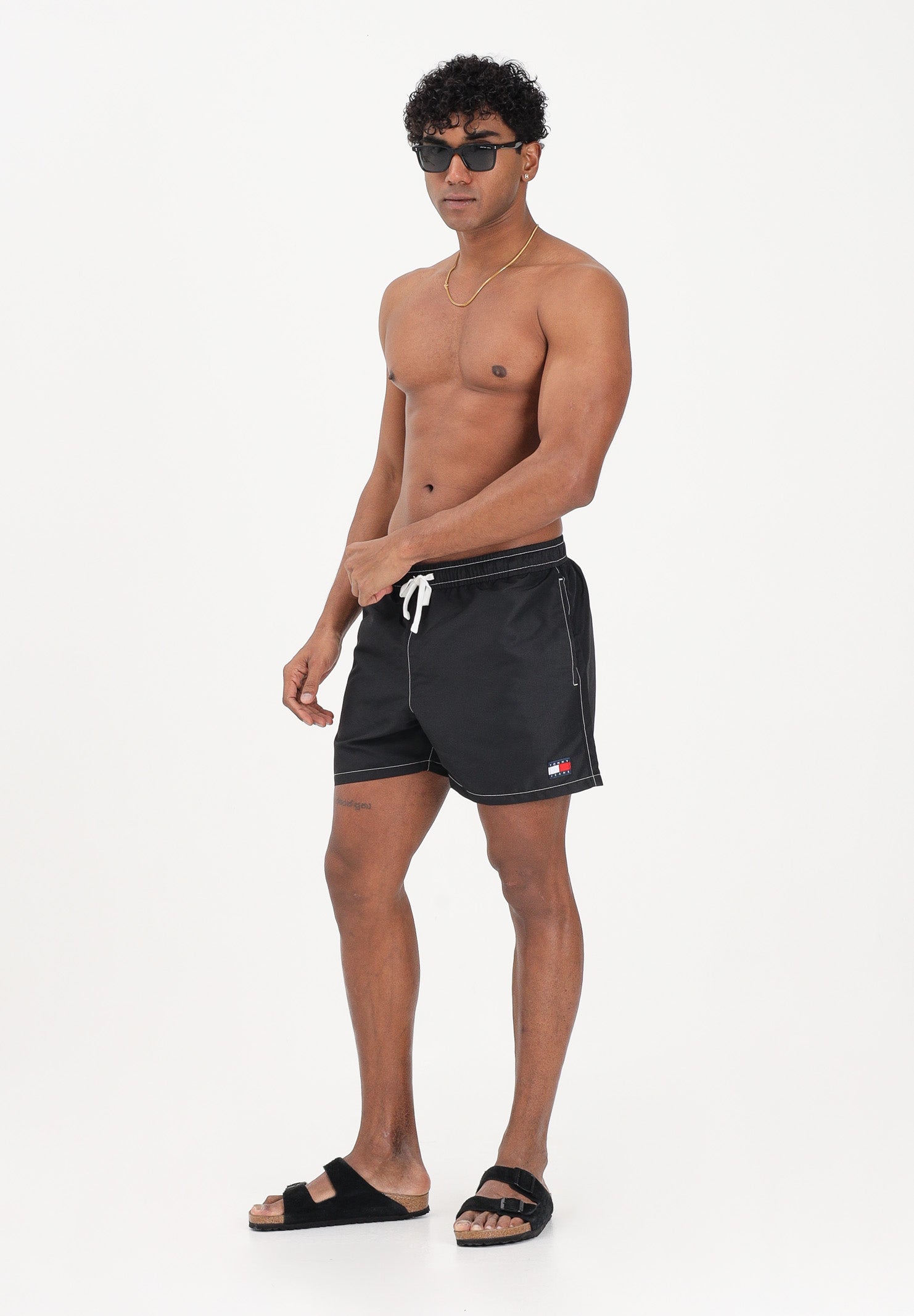 TOMMY HILFIGER Shorts mare nero da uomo con logo UM0UM03852 BDS TOMMY HILFIGER 