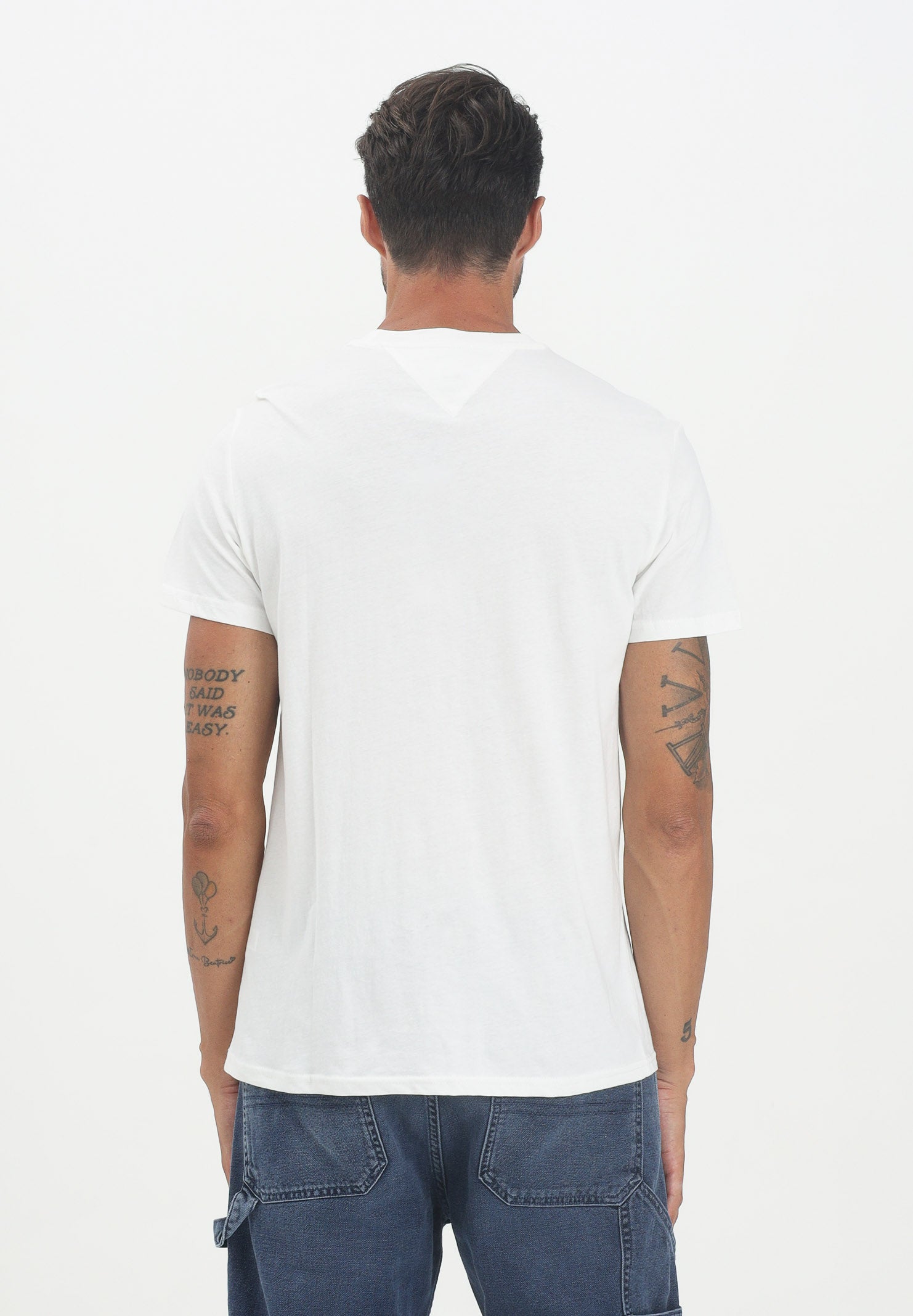 TOMMY JEANS T-shirt a manica corta bianca da uomo con logo DM0DM21780 YBL TOMMY JEANS 