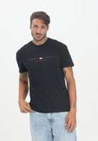 TOMMY JEANS T-shirt a manica corta nera da uomo con logo DM0DM21911BDS . TOMMY JEANS 