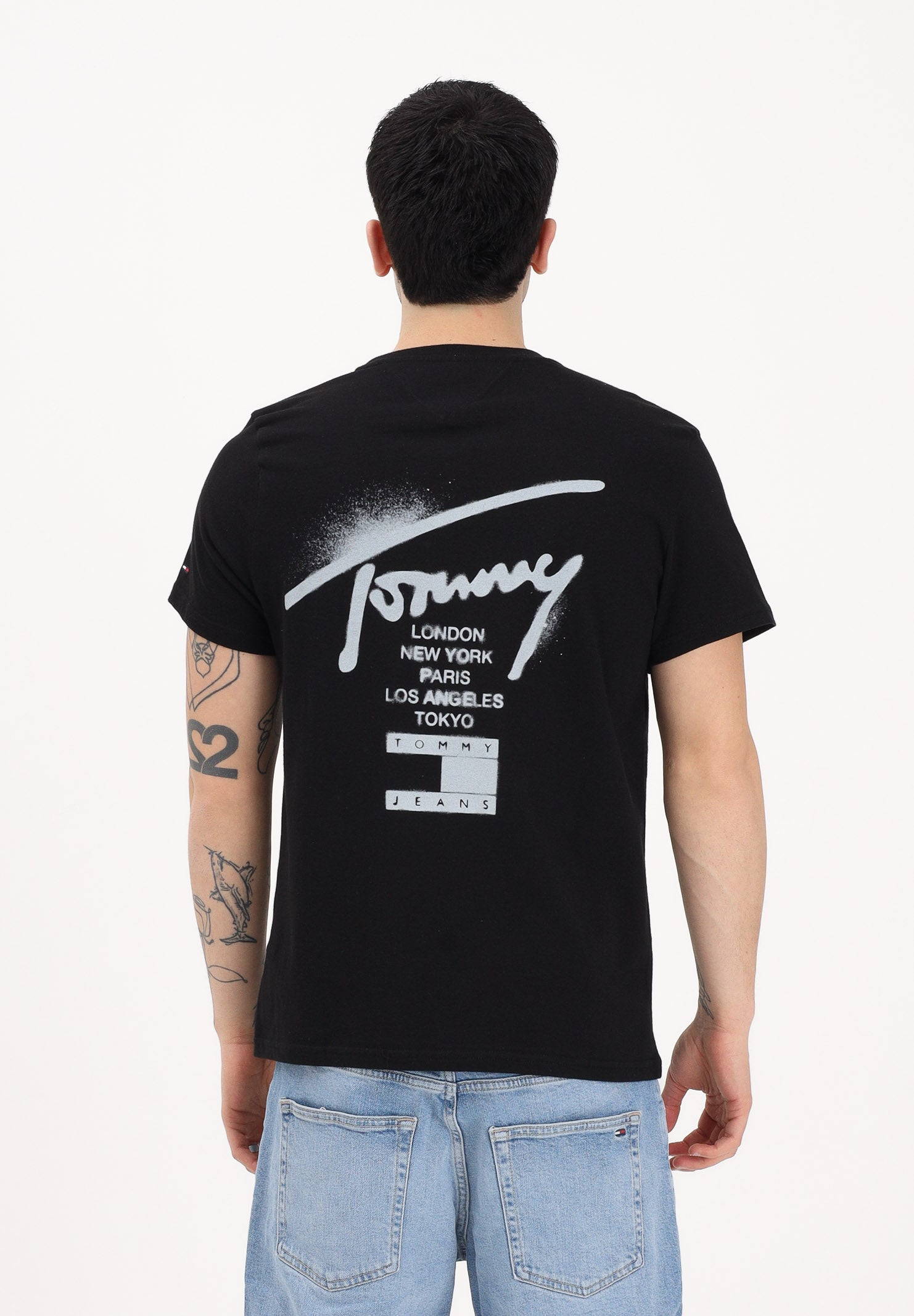 TOMMY JEANS T-shirt a manica corta nera da uomo con stampa logo fronte e retro DM0DM22553 BDS TOMMY JEANS 