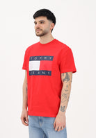 TOMMY JEANS T-shirt a manica corta Flag Badge rossa da uomo DM0DM22645 XL8 TOMMY JEANS 