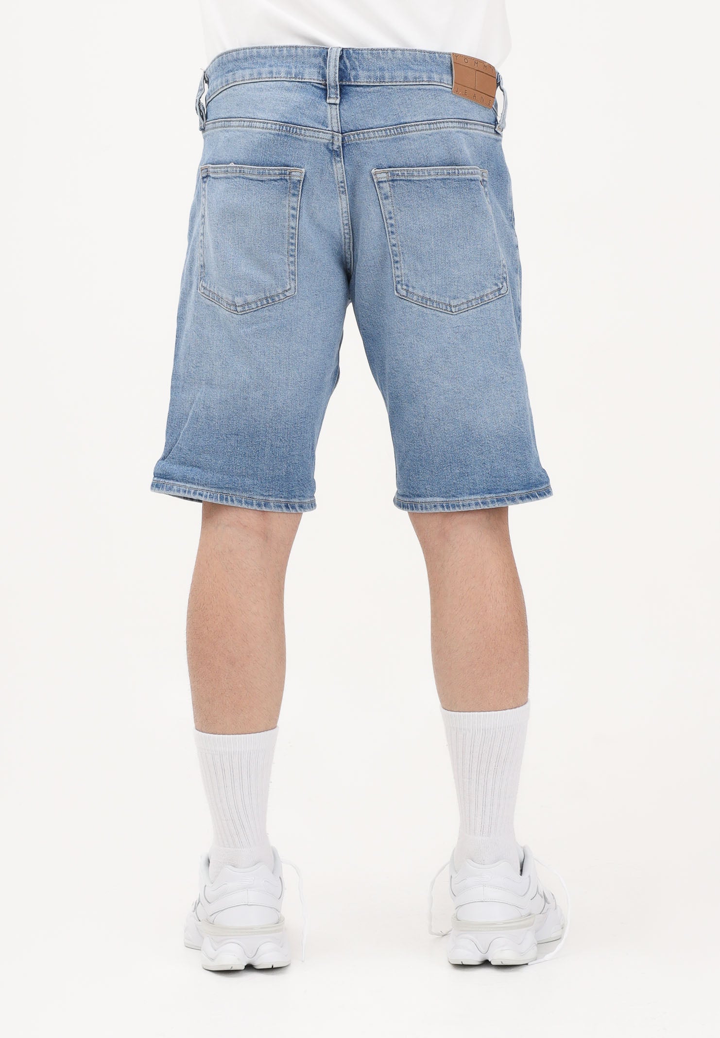 TOMMY JEANS Shorts in denim chiaro da uomo DM0DM22981 1A5 TOMMY JEANS 