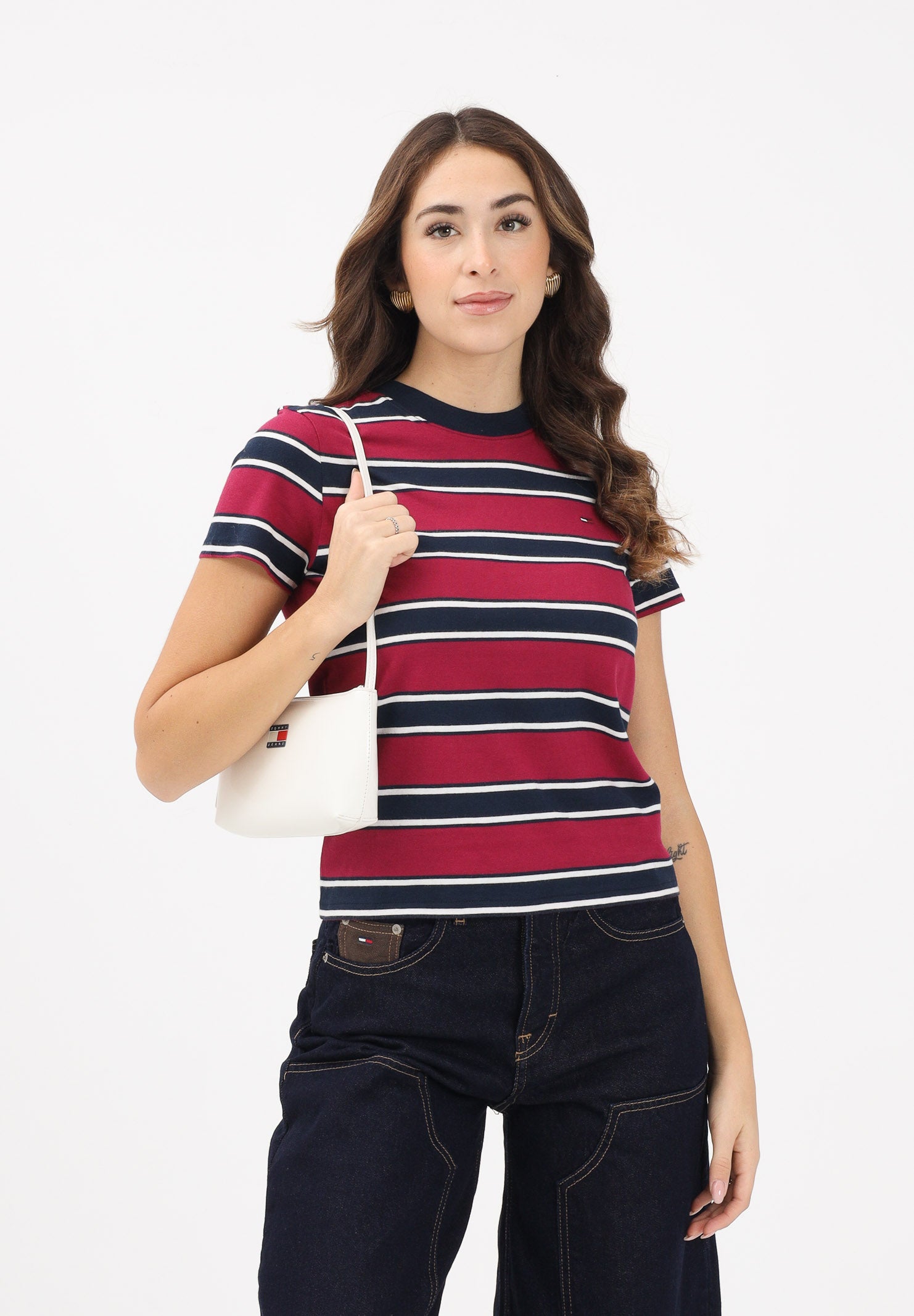 TOMMY JEANS T-shirt a manica corta bordeaux e blu da donna con motivo a righe DW0DW21834 0E3 TOMMY JEANS 