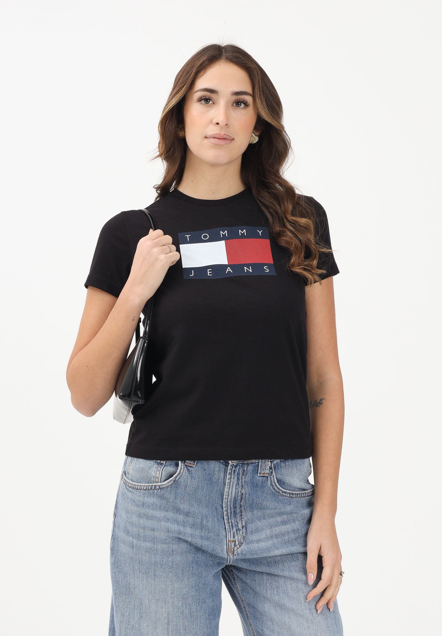 TOMMY JEANS T-shirt a manica corta nera da donna con logo DW0DW22562 BDS TOMMY JEANS 