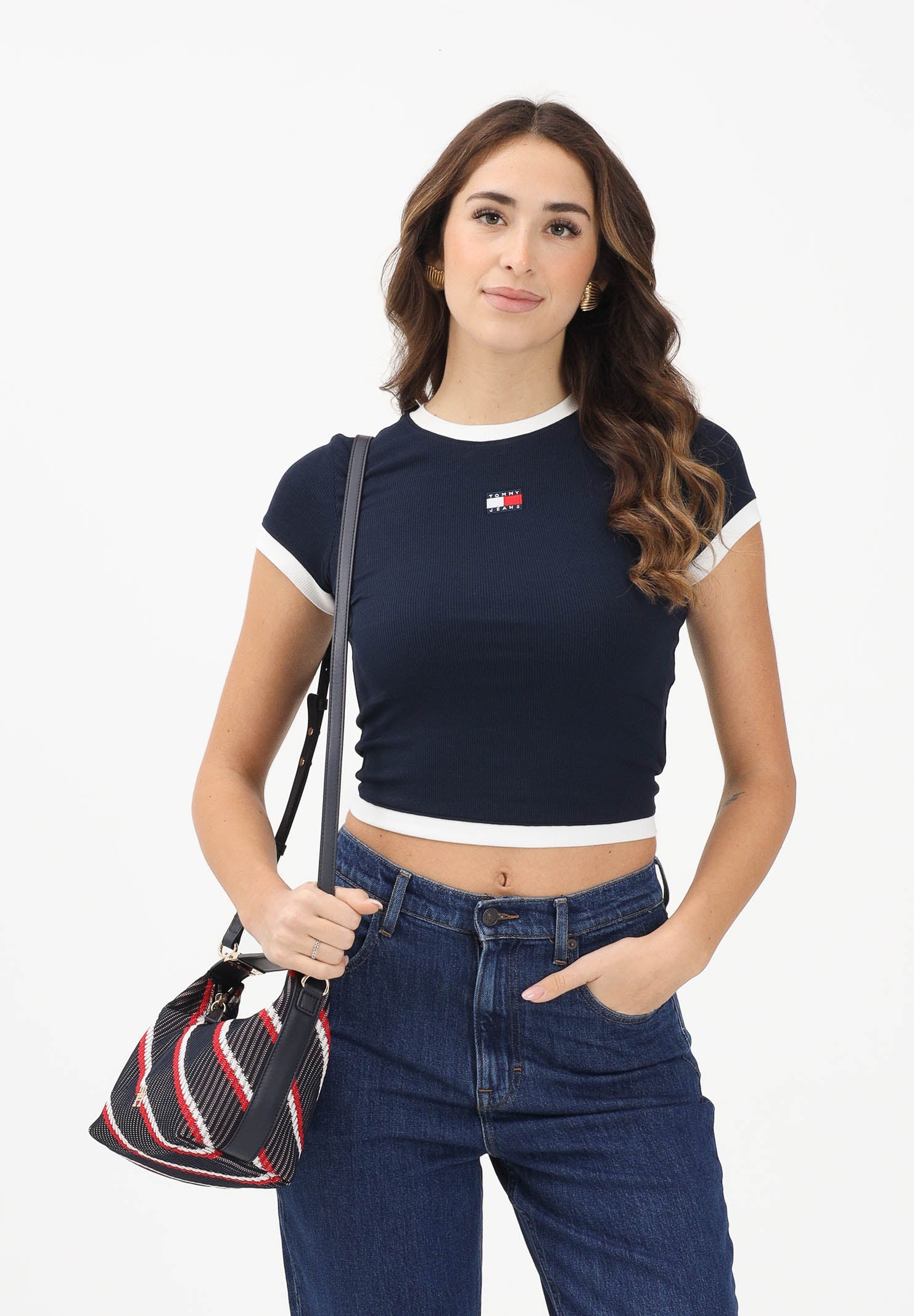 TOMMY JEANS T-shirt a manica corta blu da donna con logo e finiture a contrasto DW0DW22575 C1G TOMMY JEANS 