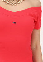 TOMMY JEANS T-shirt a manica corta rosso fragola da donna con scollo a barca DW0DW22265 XK3 TOMMY JEANS 