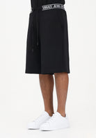 VERSACE JEANS COUTURE Shorts sportivo nero da uomo con girovita logato 80GADT16CF01T 899 VERSACE JEANS COUTURE 