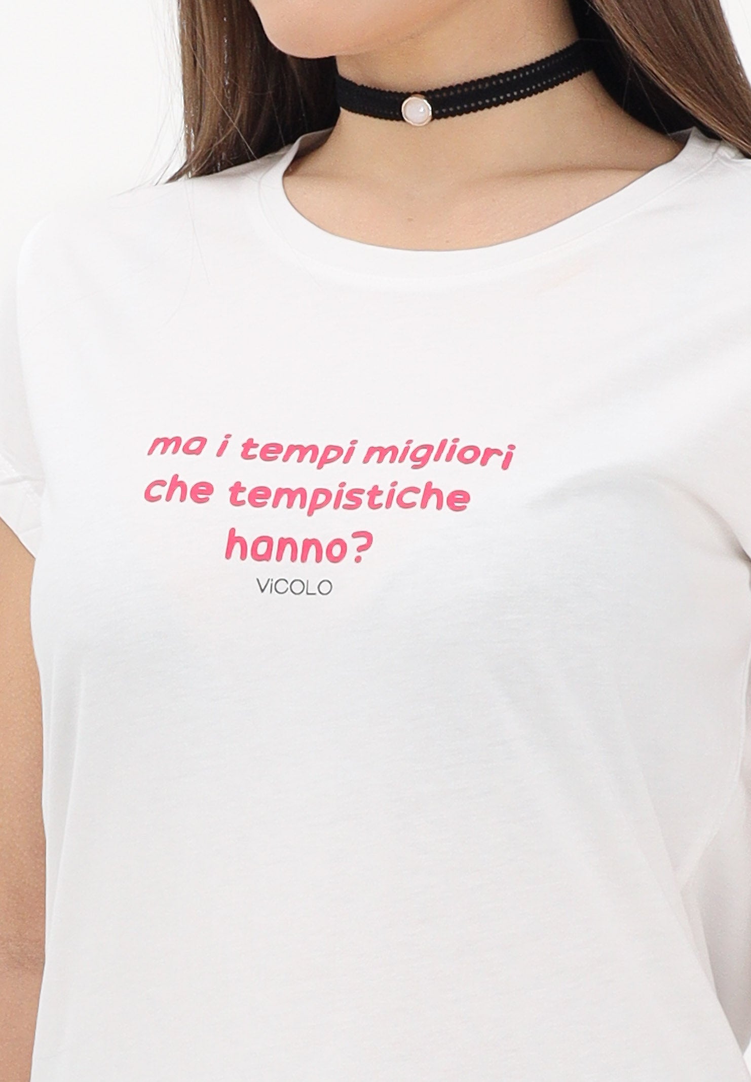 VICOLO T-shirt a manica corta bianca da donna con stampa "Ma i tempi migliori che tempistiche hanno?" RAB0699 02 VICOLO 