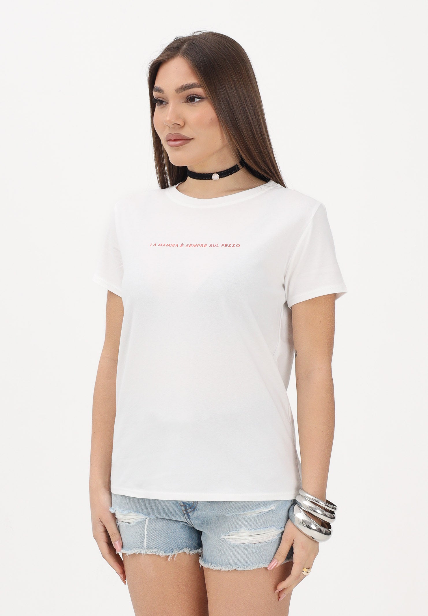 VICOLO T-shirt a manica corta bianca da donna con stampa "La mamma è sempre sul pezzo" RAB0739 02 VICOLO 