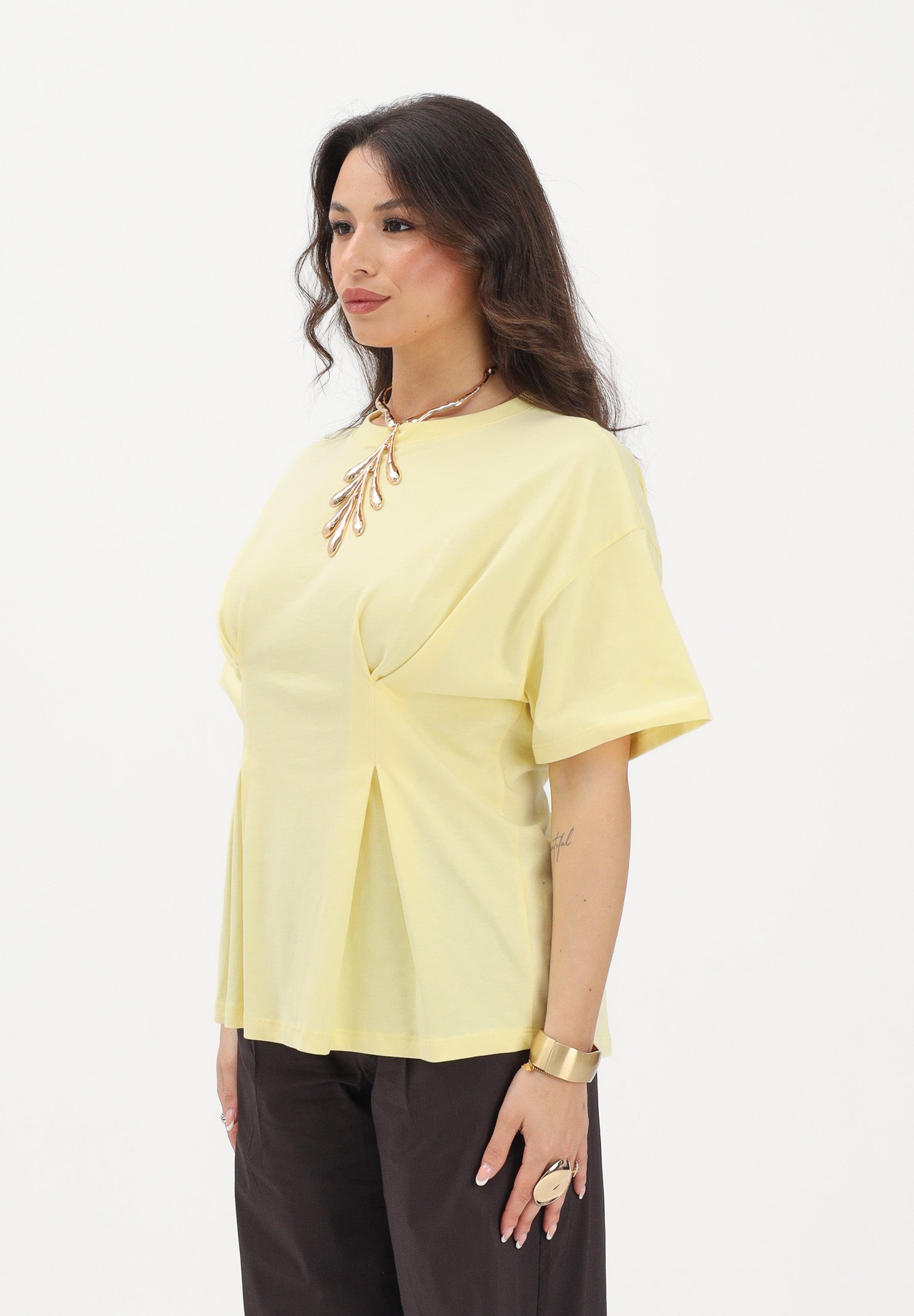VICOLO T-shirt a manica corta gialla da donna sfiancata UAB0020 GI VICOLO 