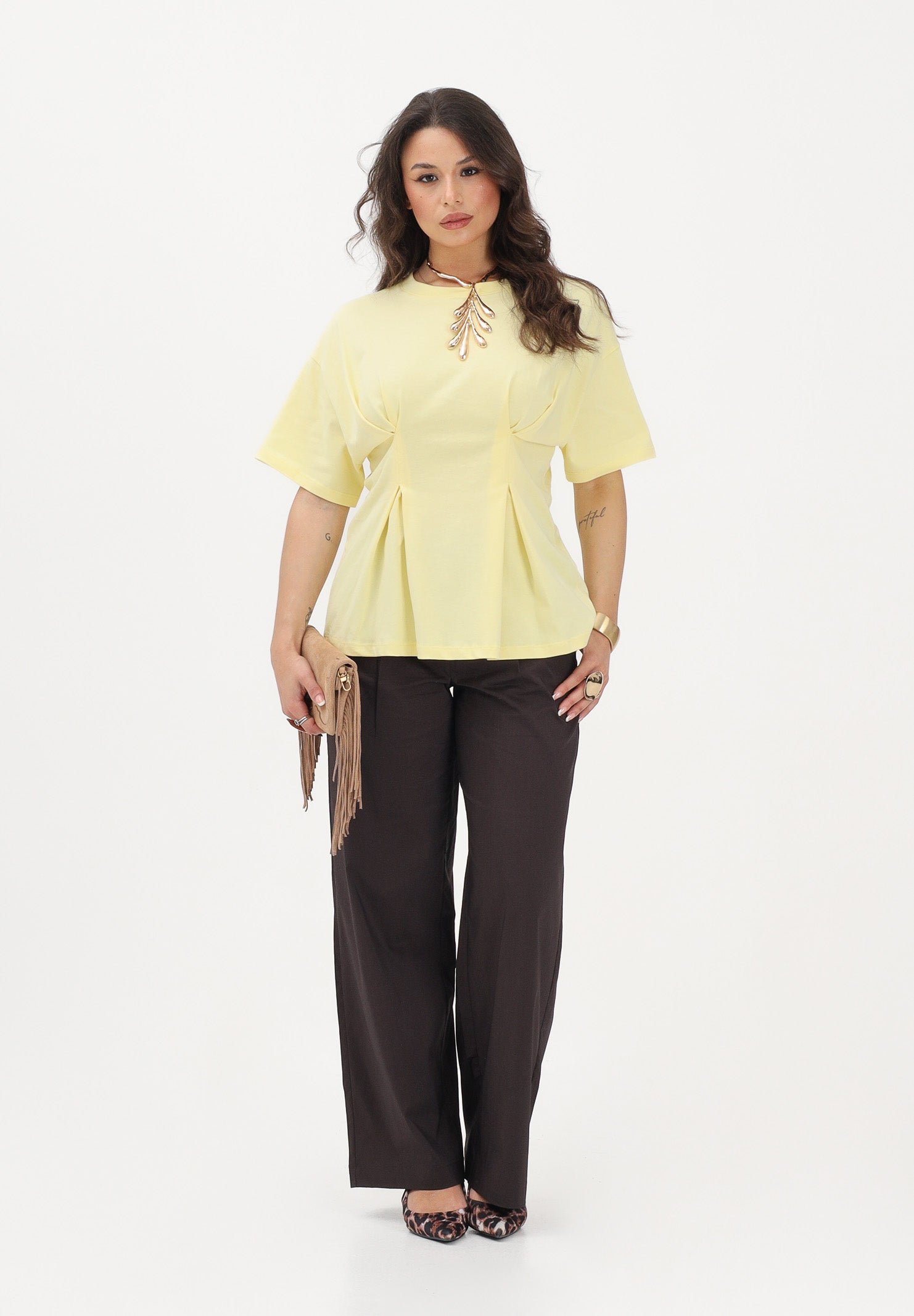 VICOLO T-shirt a manica corta gialla da donna sfiancata UAB0020 GI VICOLO 