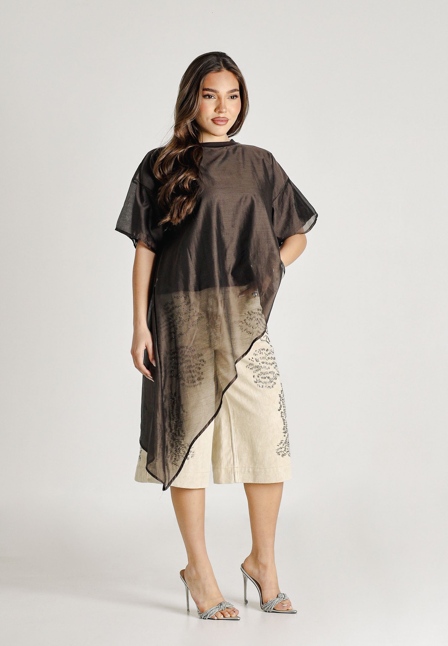 VICOLO T-shirt a manica corta marrone da donna in tessuto velato UAB018 MO VICOLO 