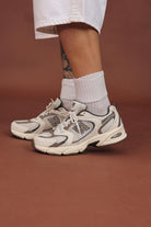 NEW BALANCE Sneakers 530 panna e marroni da uomo MR530ASM  NEW BALANCE 