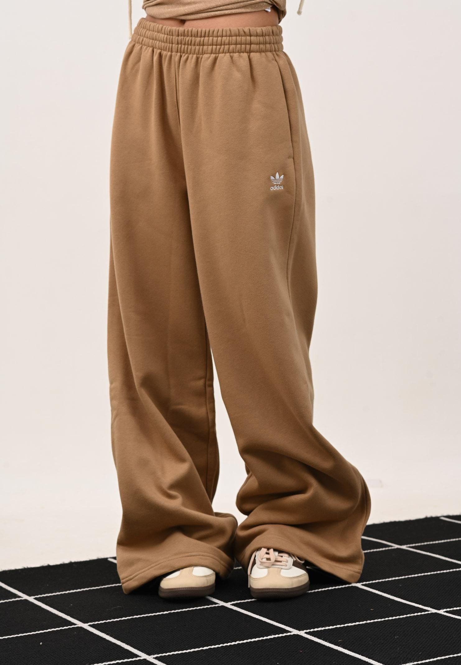 ADIDAS ORIGINALS Pantalone sportivo Essentials Wide Leg Fleece beige da donna JX7734  ADIDAS ORIGINALS 