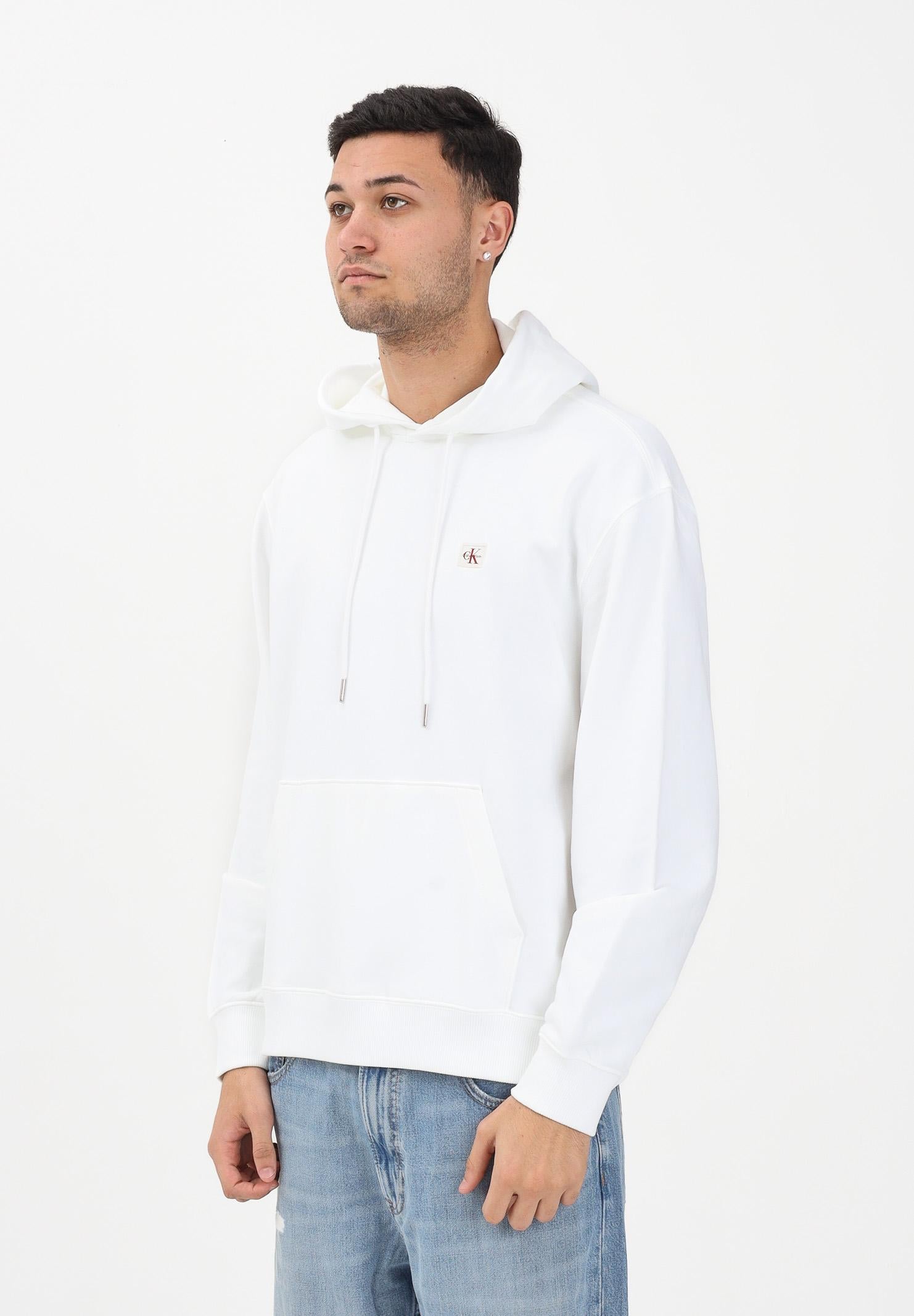 CALVIN KLEIN JEANS Felpa con cappuccio bianca da uomo con logo LV04RC274GYAF . CALVIN KLEIN JEANS 