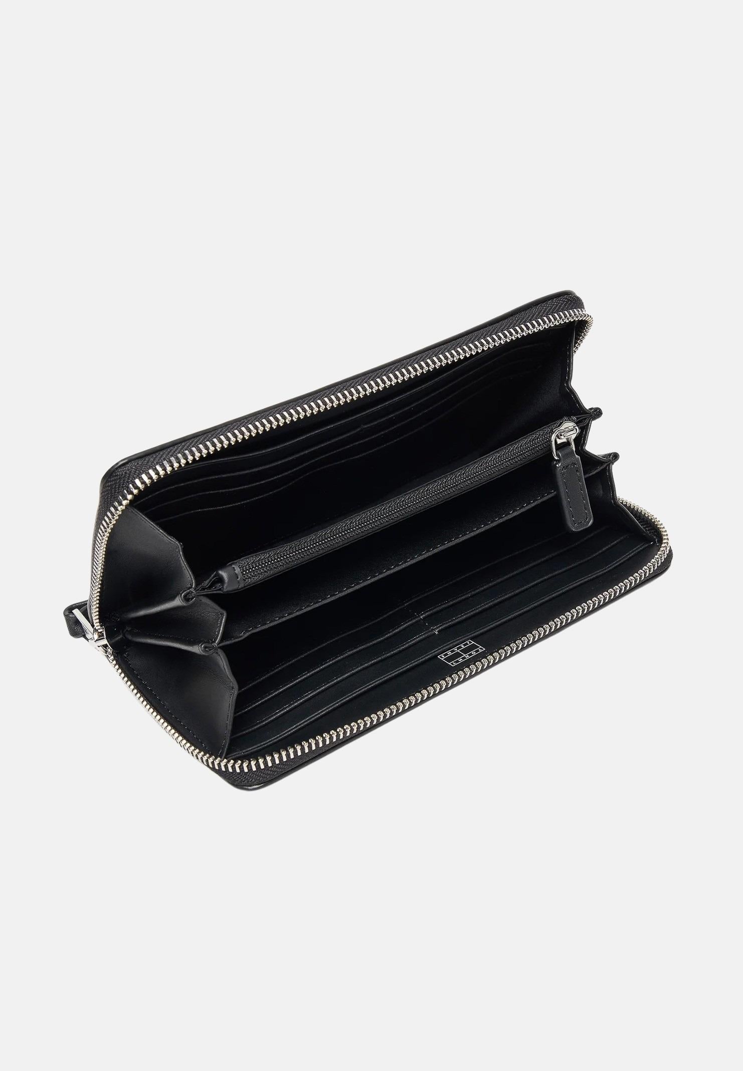 TOMMY JEANS Portafogli nero da donna impreziosito dal logo iconico AW0AW17879 BDS TOMMY JEANS 