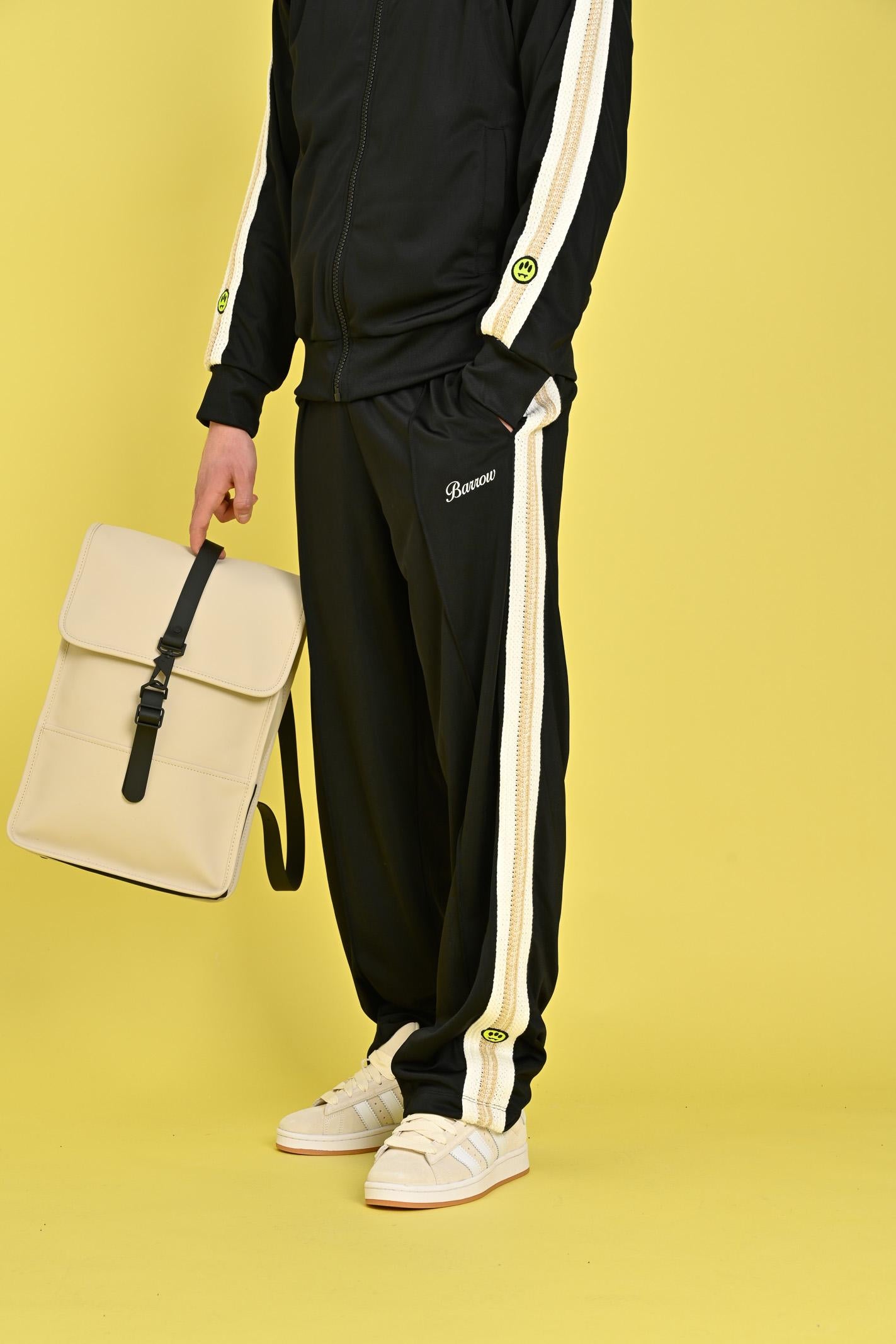 BARROW Pantalone sportivo nero per uomo e donna con bande laterali a contrasto S5BWUAPA016 110 BARROW 