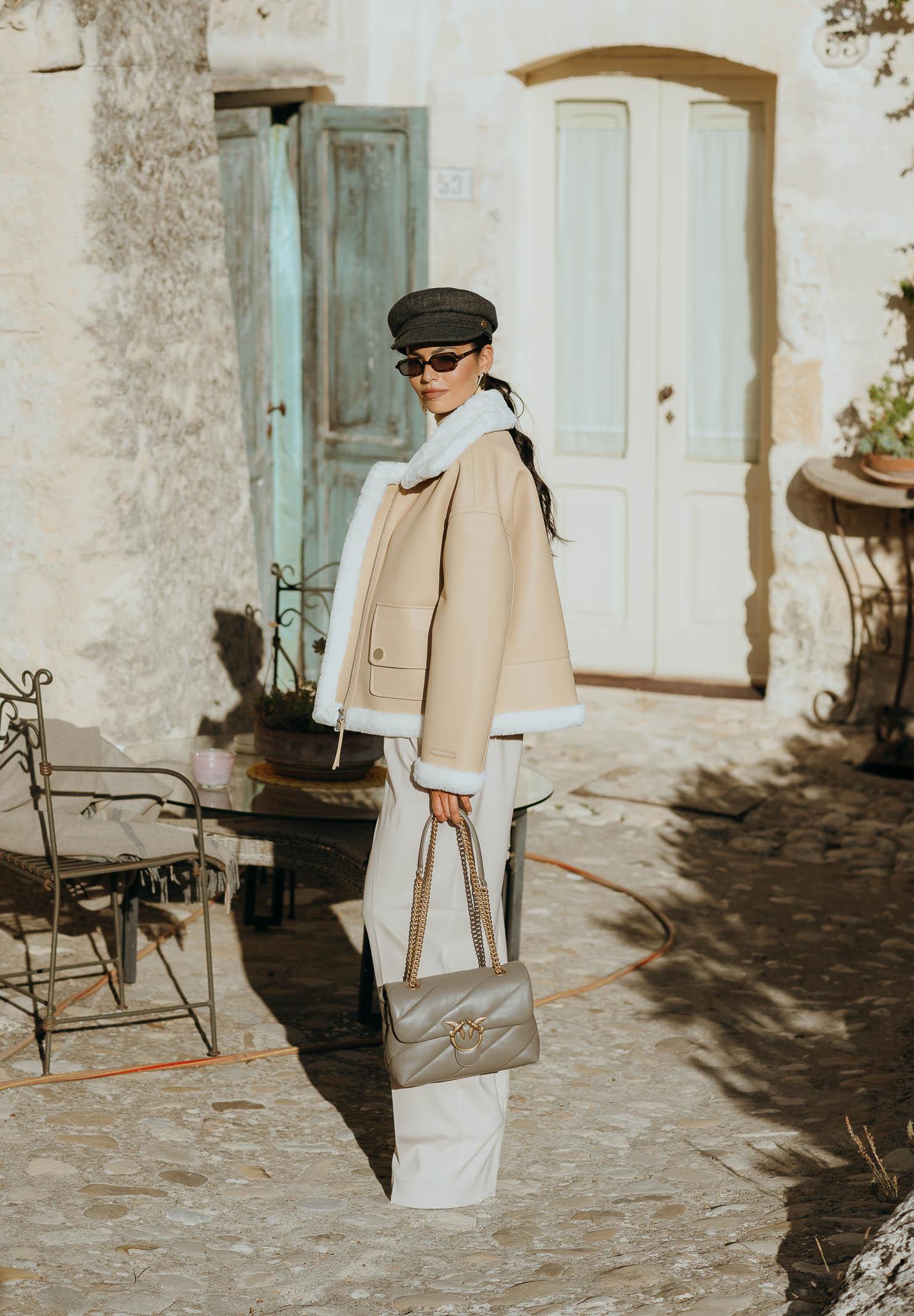 ARMANI EXCHANGE Montone beige da donna con interno e profili in eco-pelliccia XW000713AF16389 U1051 ARMANI EXCHANGE 