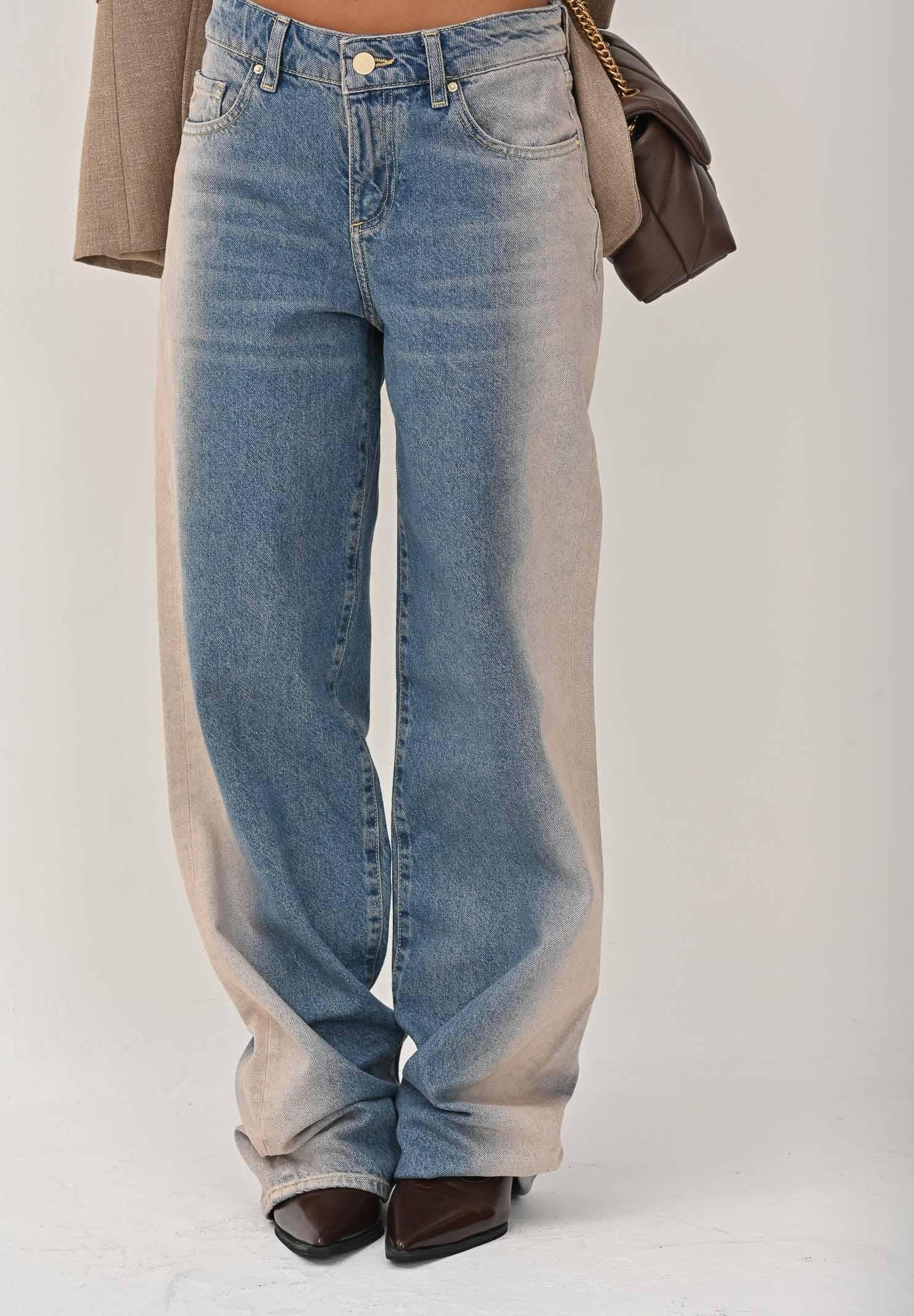 ARMANI EXCHANGE Jeans a gamba larga da donna in denim lavaggio chiaro con effetto sfumato sui lati XW000056AF14486 MB001 ARMANI EXCHANGE 