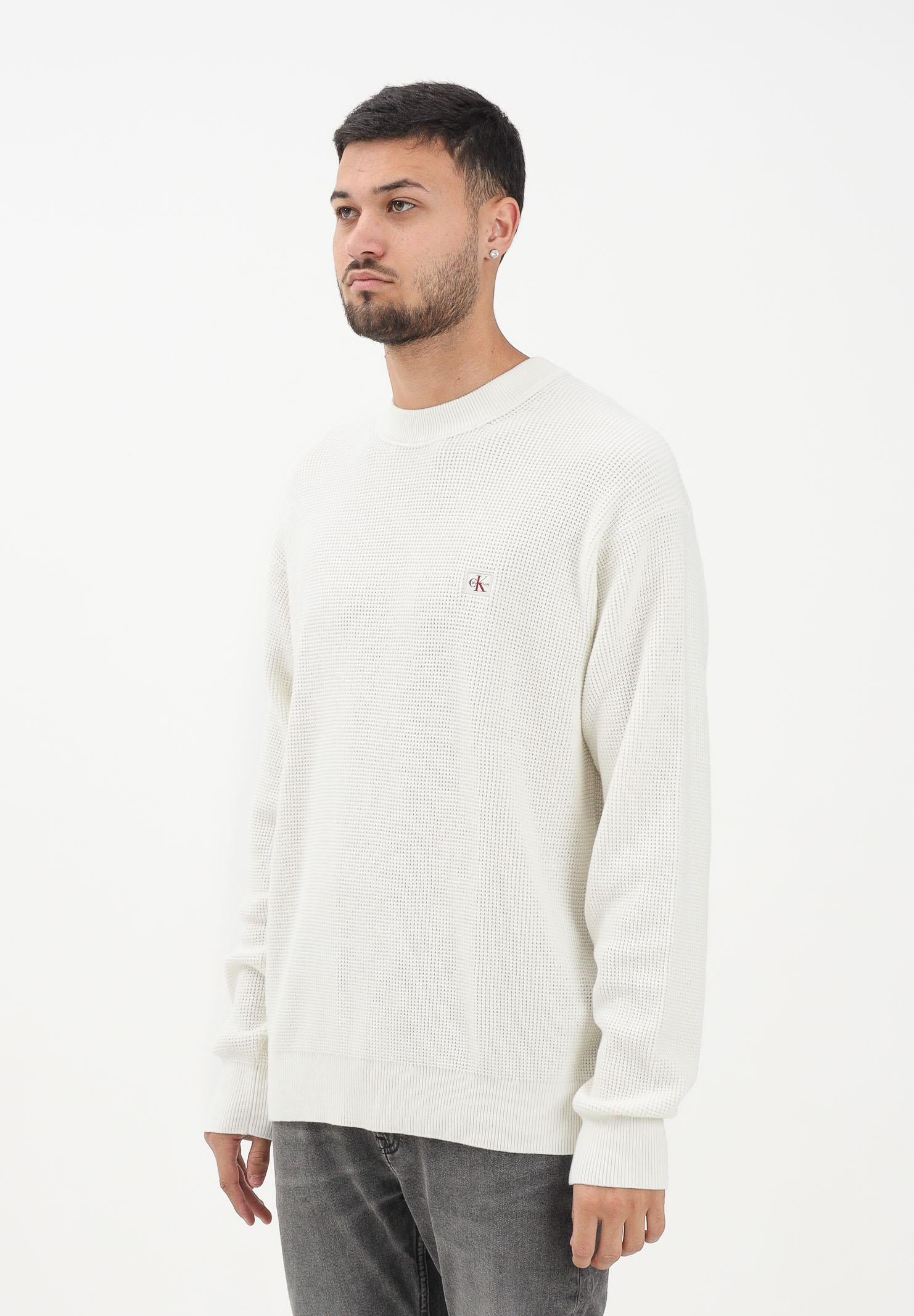 CALVIN KLEIN JEANS Maglioncino girocollo panna da uomo con patch logo LV04RD313GYAS  CALVIN KLEIN JEANS 