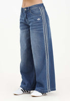 ADIDAS ORIGINALS Jeans Adicolor Denim Adilenium in denim medio da donna JV7454  ADIDAS ORIGINALS 