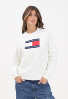 TOMMY JEANS Felpa girocollo bianca da donna con stampa logo DW0DW22564 YBL TOMMY JEANS 