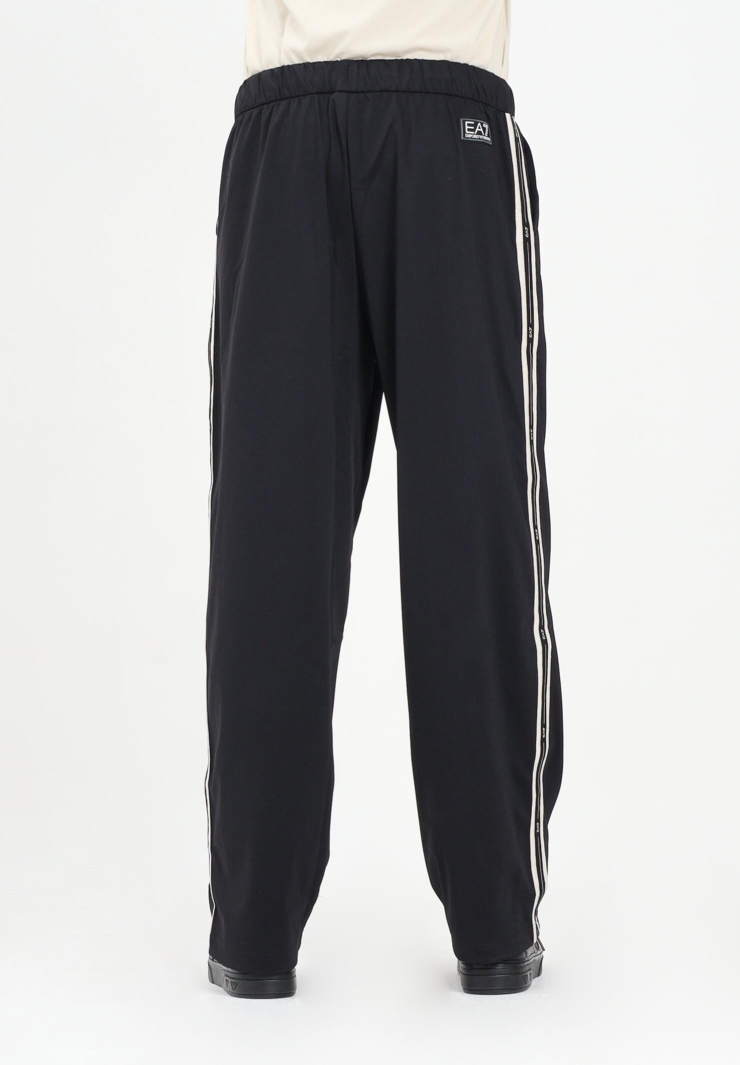 EA7 Pantalone sportivo nero da uomo con bande logate 7M000960AF17160 UC001 EA7 