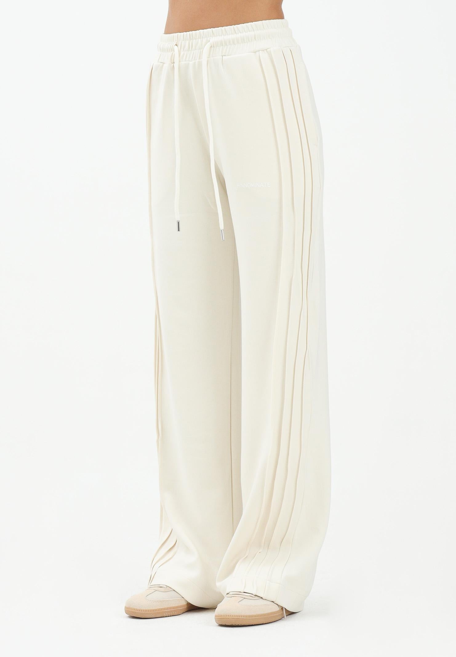HINNOMINATE Pantalone sportivo panna da donna con nervature laterali HMABW01995 BI04 HINNOMINATE 