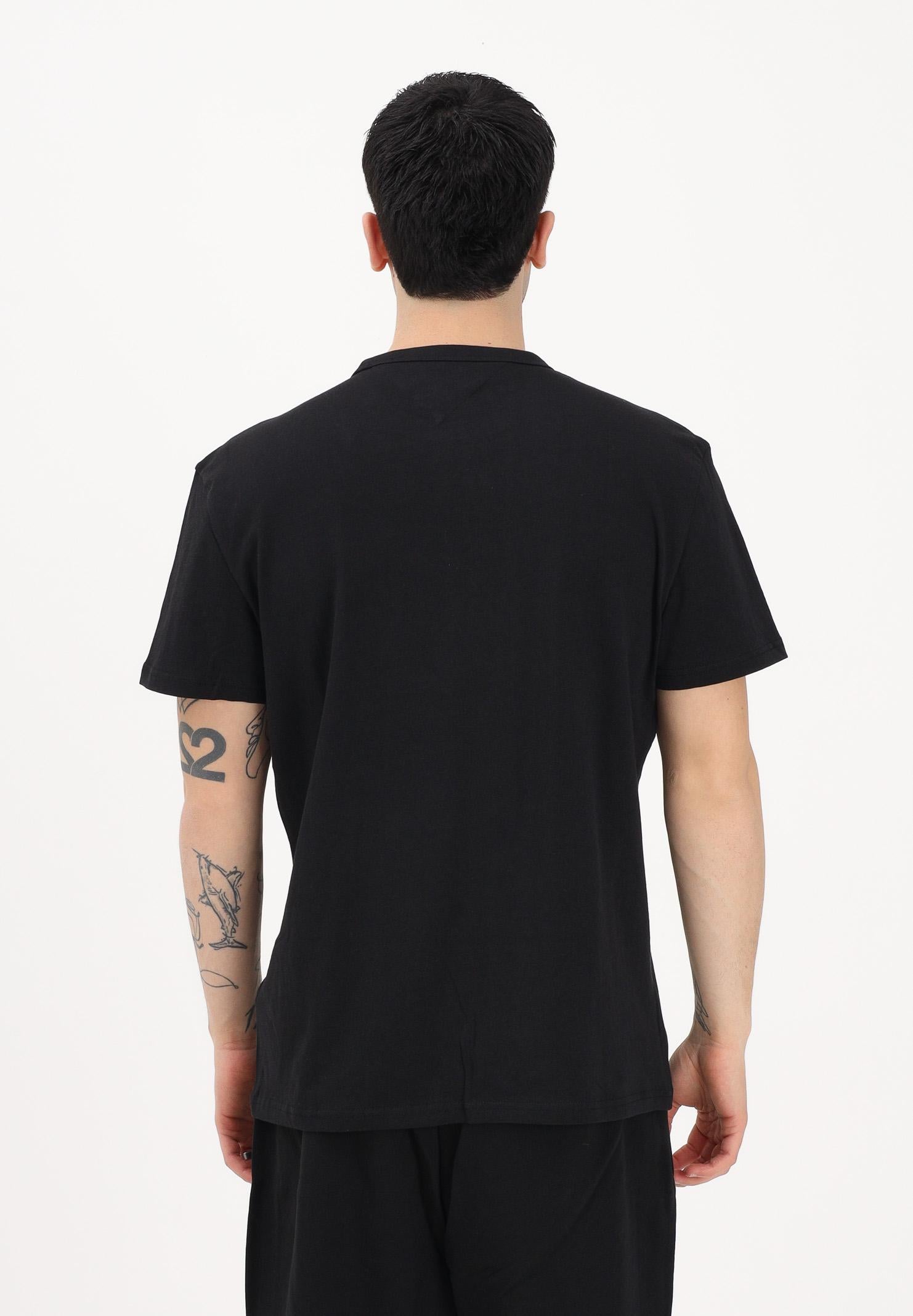TOMMY JEANS T-shirt a manica corta nera da uomo con ricamo logo DM0DM20322 BDS TOMMY JEANS 