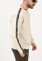 GCDS Felpa girocollo panna per uomo e donna con bande logate B2EM1501JD1 15 GCDS 