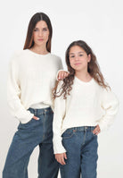 Maglione girocollo panna per donna e bambina con logo in maglia intarsiata M60705MM03G M6101 MAISON MARGIELA 