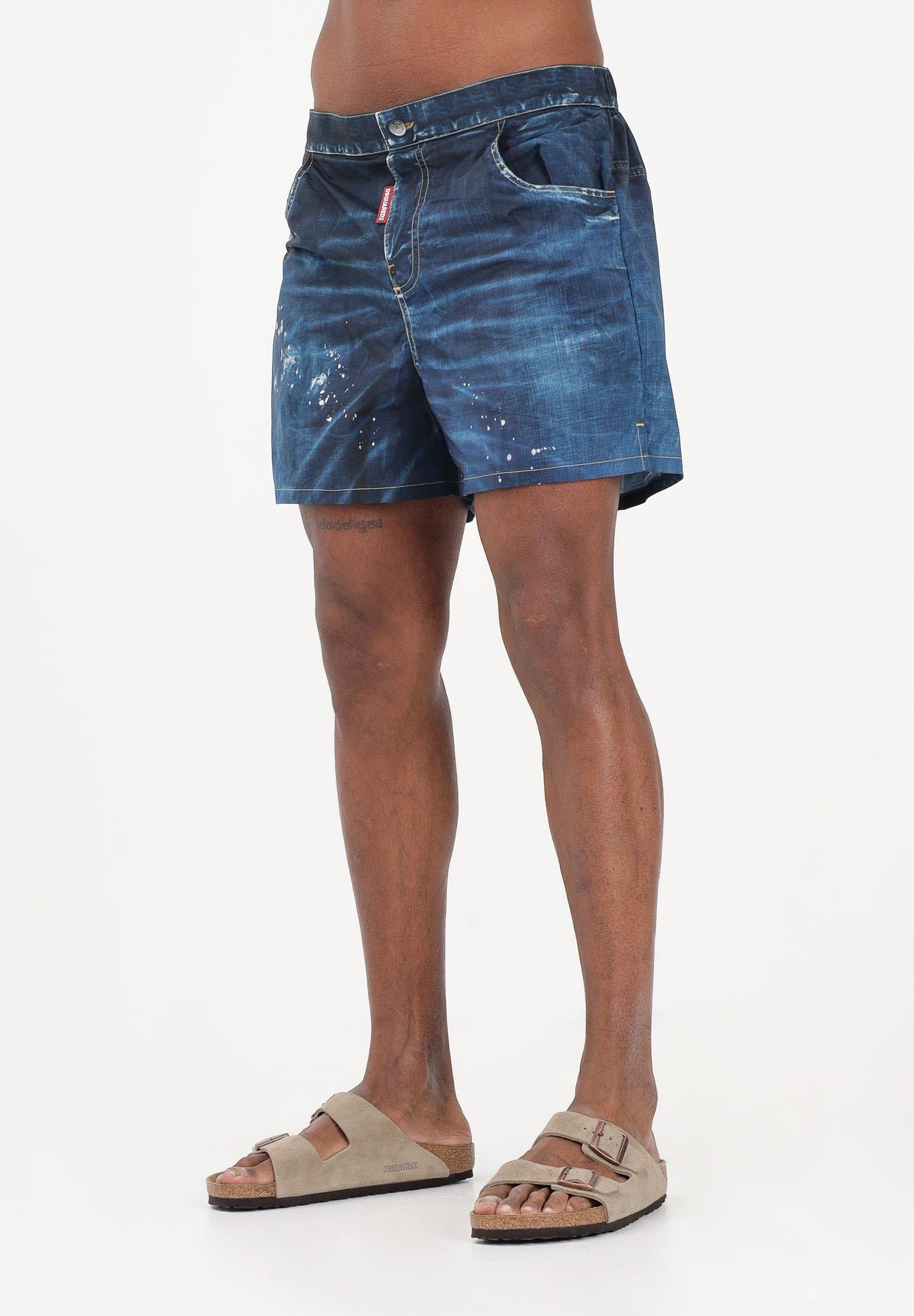 DSQUARED2 Shorts mare blu da uomo effetto denim con dettagli used D7B626690 427 DSQUARED2 