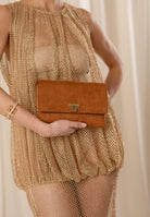 ELISABETTA FRANCHI Pochette cuoio da donna realizzata in suede BS64A61E2 600 ELISABETTA FRANCHI 
