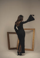 SANTAS Abito lungo LUMIÈRE nero da donna con manica svasata PV2601 NE SANTAS 