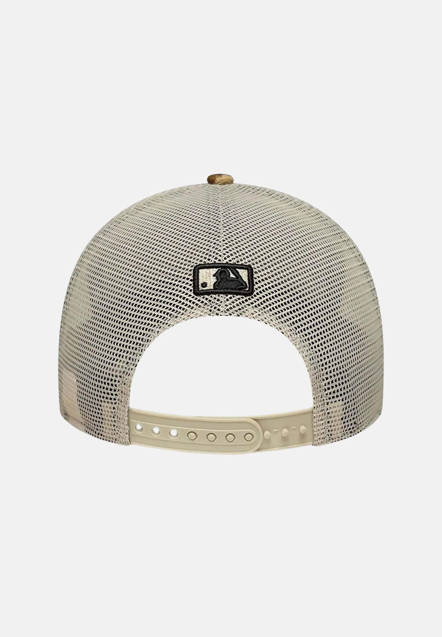 NEW ERA Cappello con visiera 9FORTY M-Crown A-Frame Trucker Yankees MLB leopardato da donna 60856311 . NEW ERA 